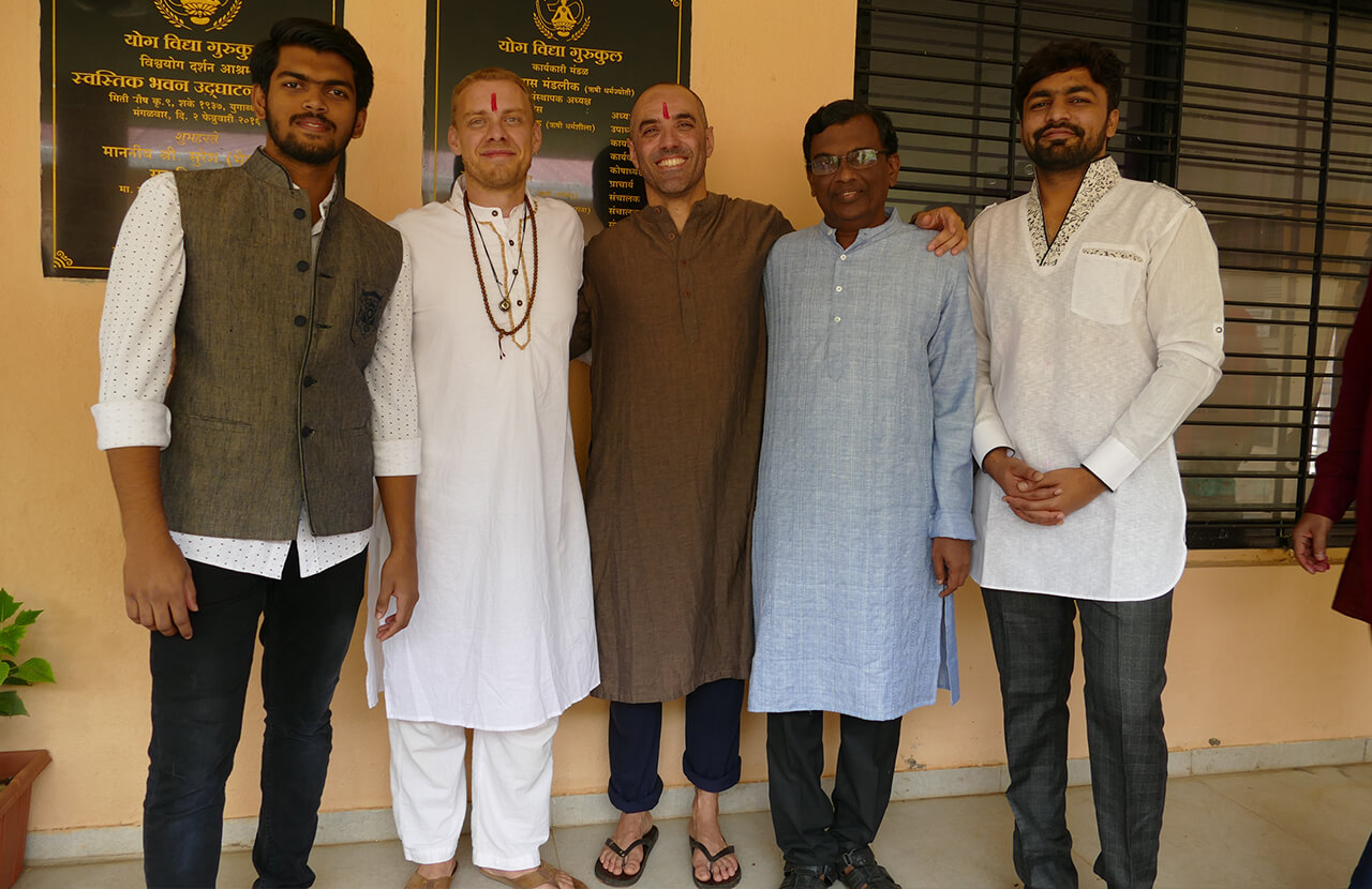 Omsara-Yoga_Ulf_India05